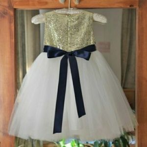 New dress gold and white sz 8